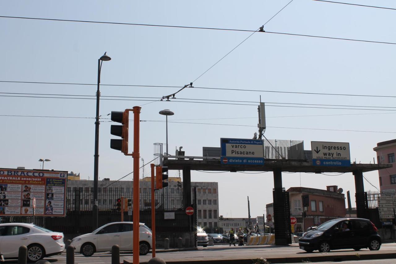 Riccia, Frolla E Babbà * Napoli